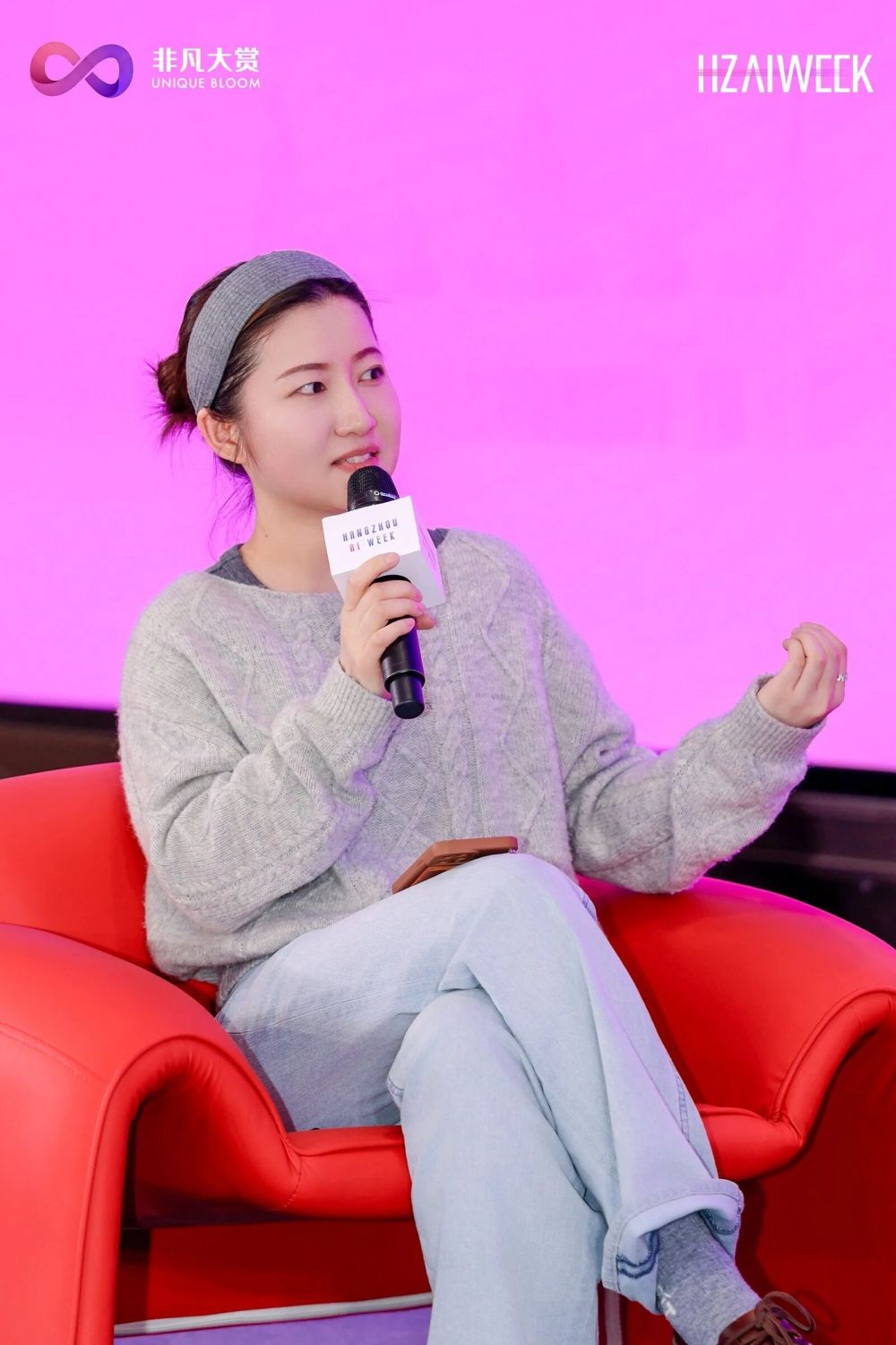 从“要颠覆世界”到“挑战一个行业的小痛点”，这可能才是AI出海的第一步 · 原文图片 6