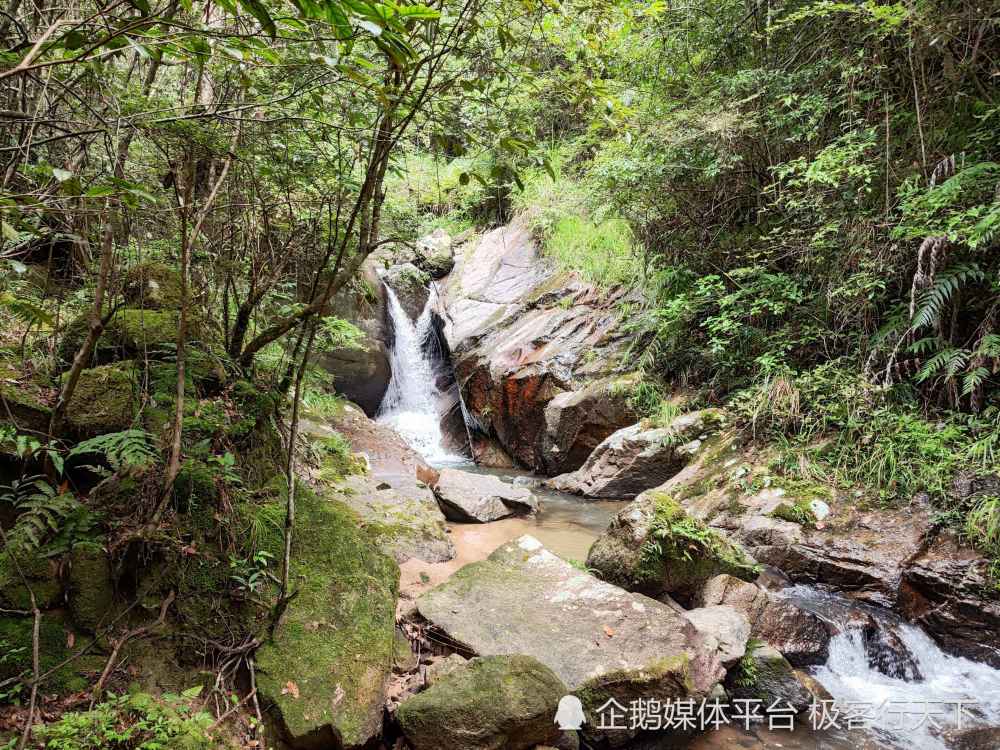 石城九叠泉传说刘仙姑成仙地因留恋美景常回到这里游玩