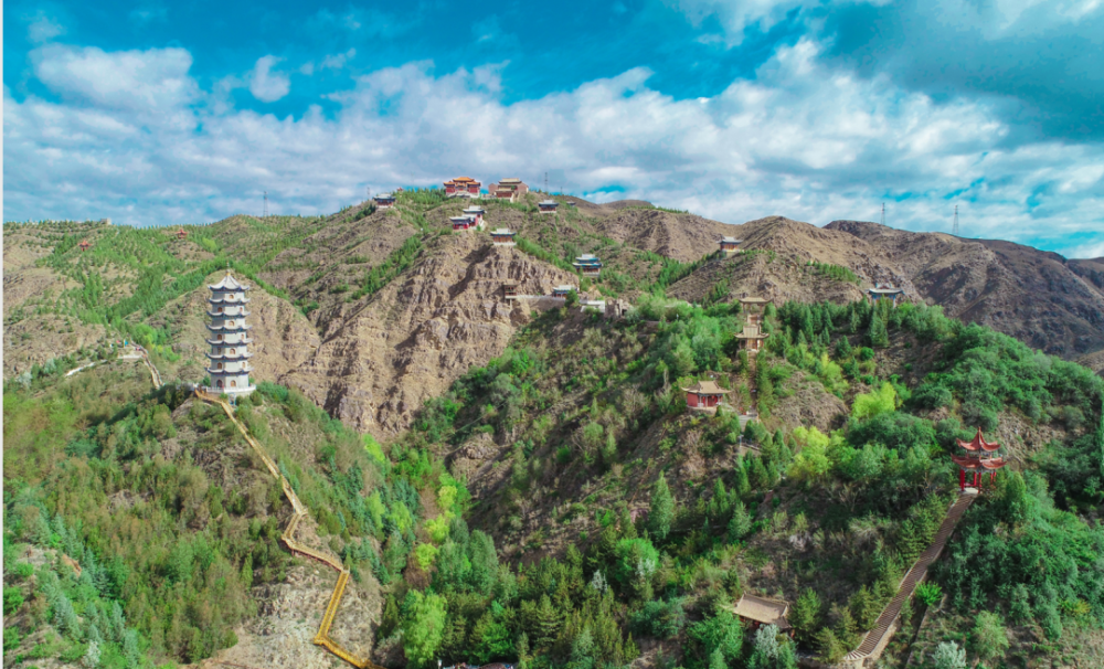 该线路位于全国生态乡镇南坝乡,距离永昌县城东南29公里,这里冬无严寒