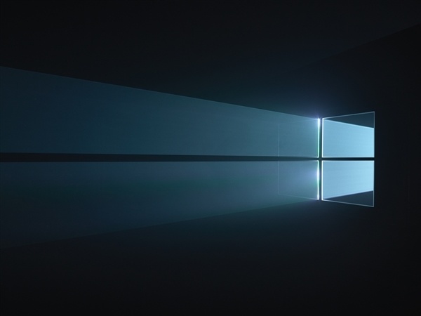 windows 10默认壁纸竟不是电脑生成!真实激光,窗户打出来的