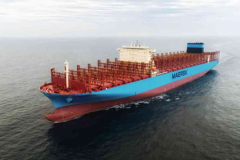 抢先66天交付大型集装箱首制船沪东中华提前达成时间过半任务过半