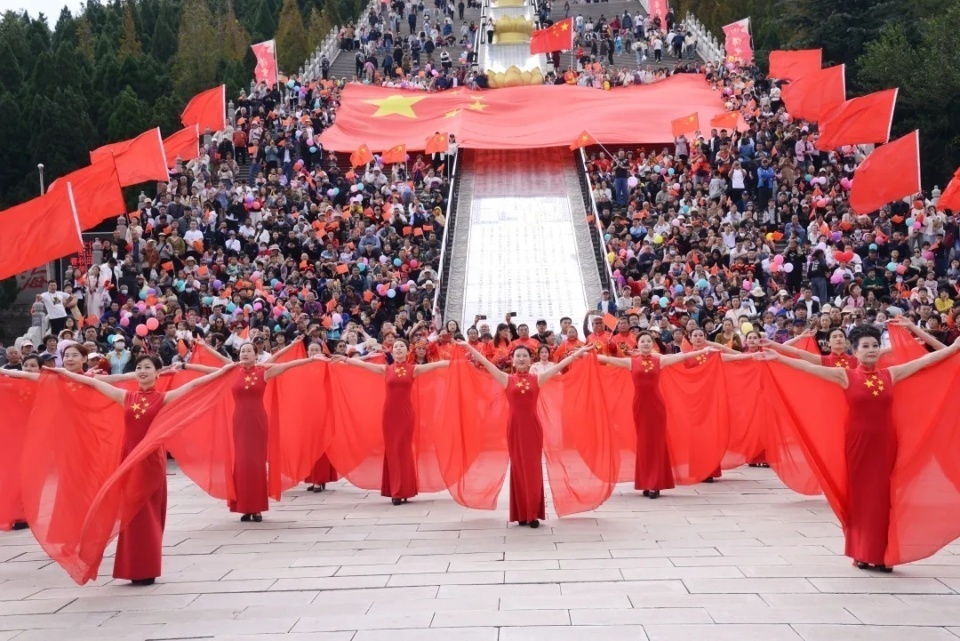 南山旅游景区：双节同庆，乐游南山！