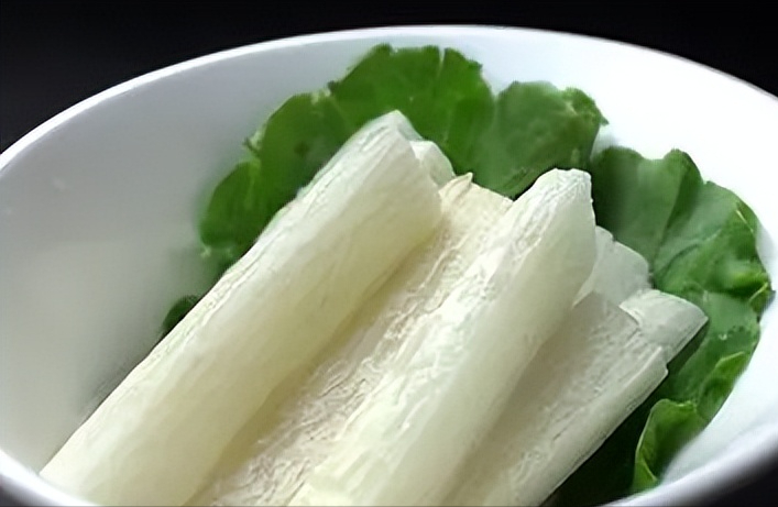 "山药"不能随便吃?提醒:这4类人平时尽量远离,别再傻傻去吃_腾讯新闻