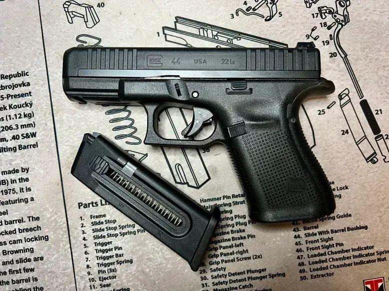这里的枪声静悄悄-Glock44+MKD44消声器丨火器_腾讯新闻