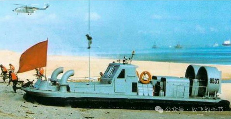 987型边防巡逻艇图片