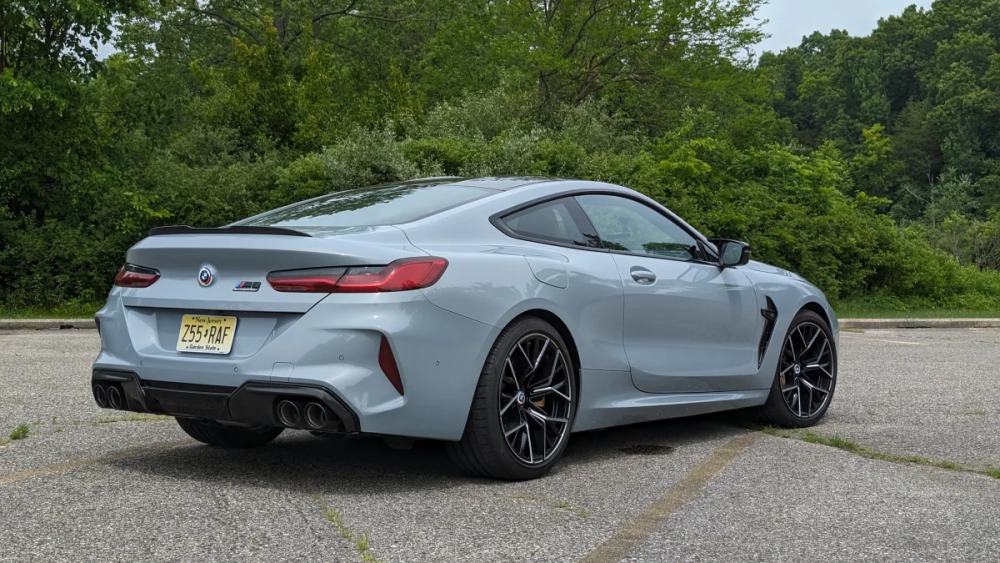 小众冷门但足够帅气2023款宝马m8雷霆版大量实拍图发布