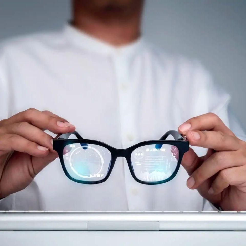 斯坦福打造新一代ar眼镜——全息ar眼镜:普通眼镜般轻薄,视图逼真
