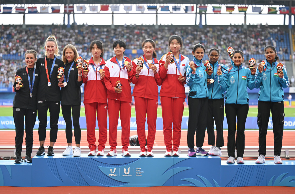 成都大运会田径女子20公里竞走团体决赛中国队夺冠2