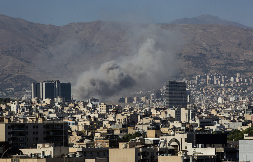 "伊朗首都德黑兰传出巨大爆炸声"!以色列首都cbd被炸!