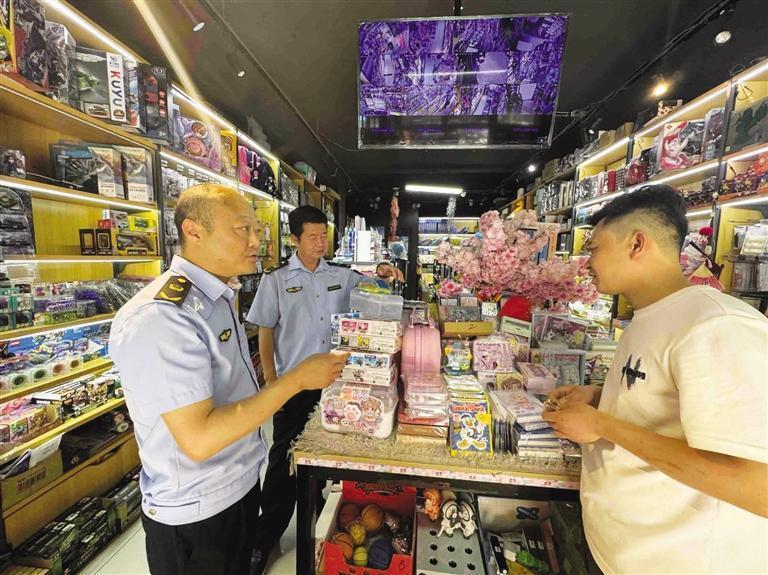 选购解压玩具 当心"三无"产品