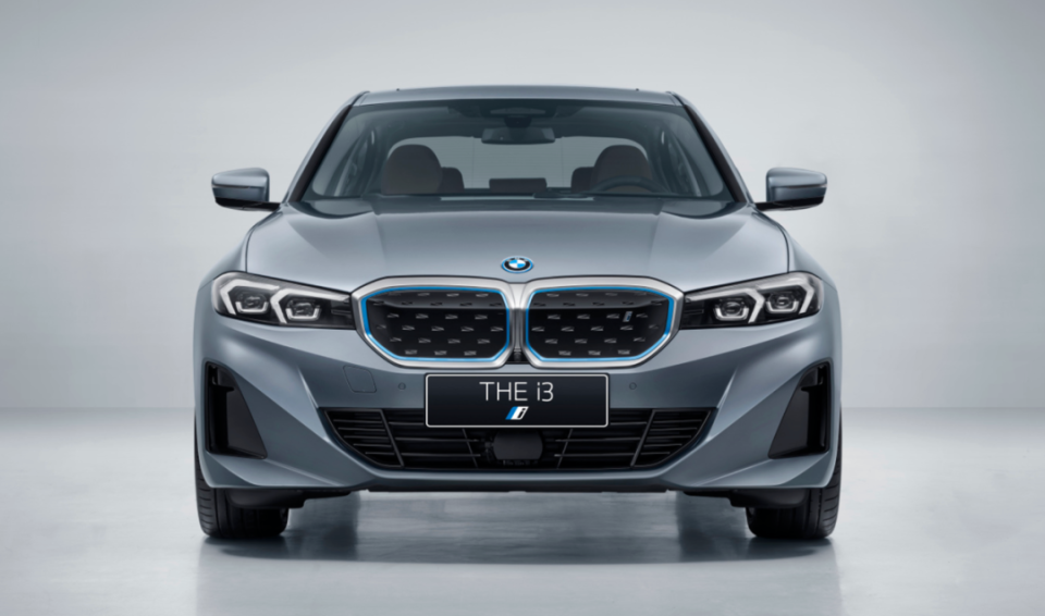 25万买宝马b级车,40万买奔驰中大型suv.都是白菜价,买到就是赚到!