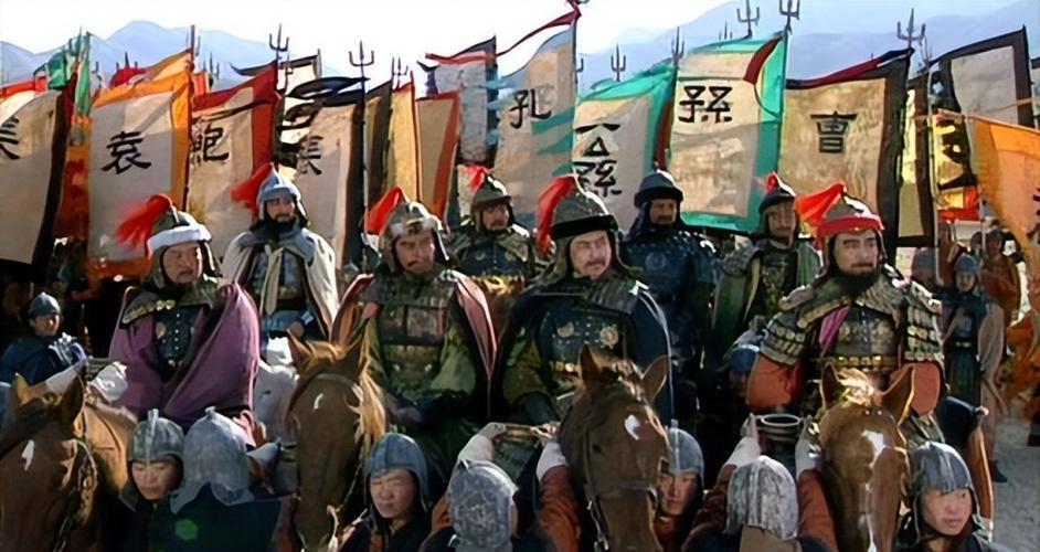 为何三国时期混战不断,外族却不敢入侵?当时又是谁在镇守边境?
