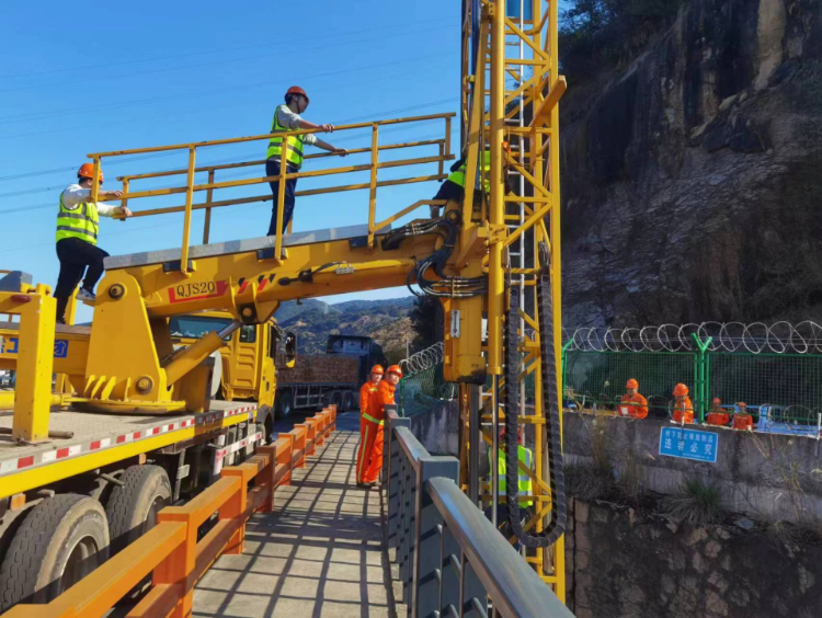 闽清公路中心桥梁养护创新管理 "四新"技术显成效