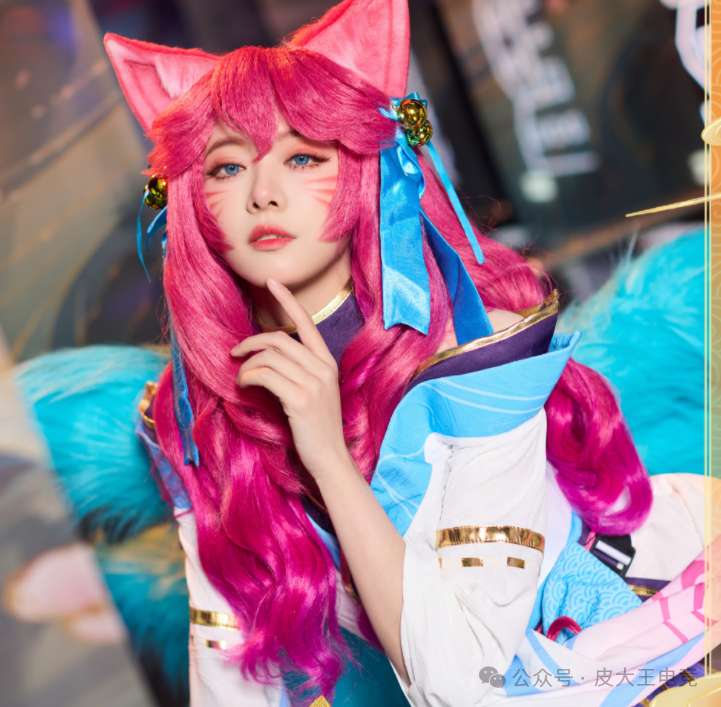 腐团儿"真空"cos海伦,网友建议下次cos蜘蛛精