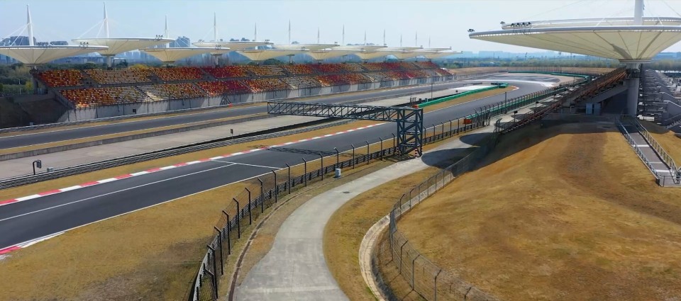 F1中国大奖赛进入倒计时，上海国际赛车场整装待发_腾讯新闻