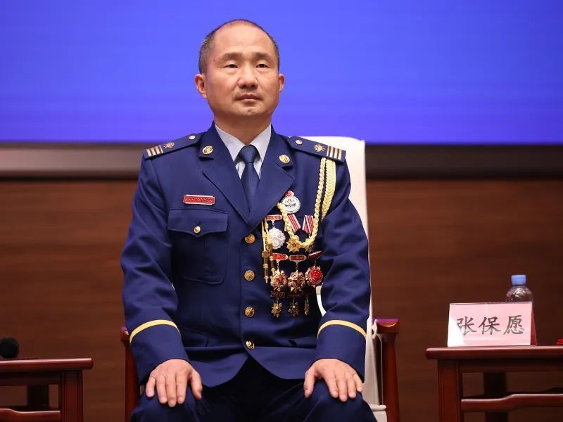 守护着这片红色的热土,也守护着老区人民的平安,向我们宝塔消防救援站