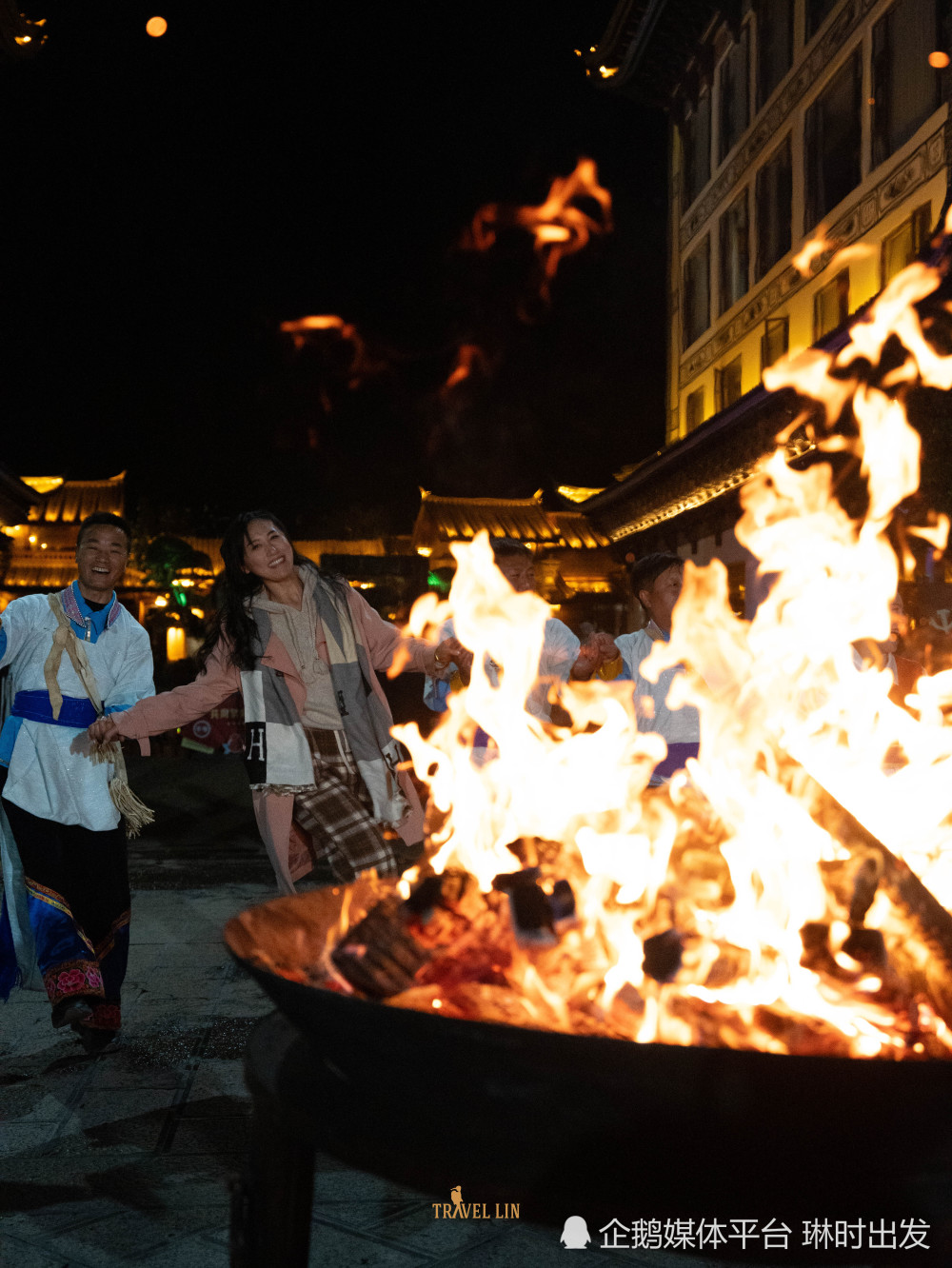 银匠村晚上最热闹的活动篝火晚会