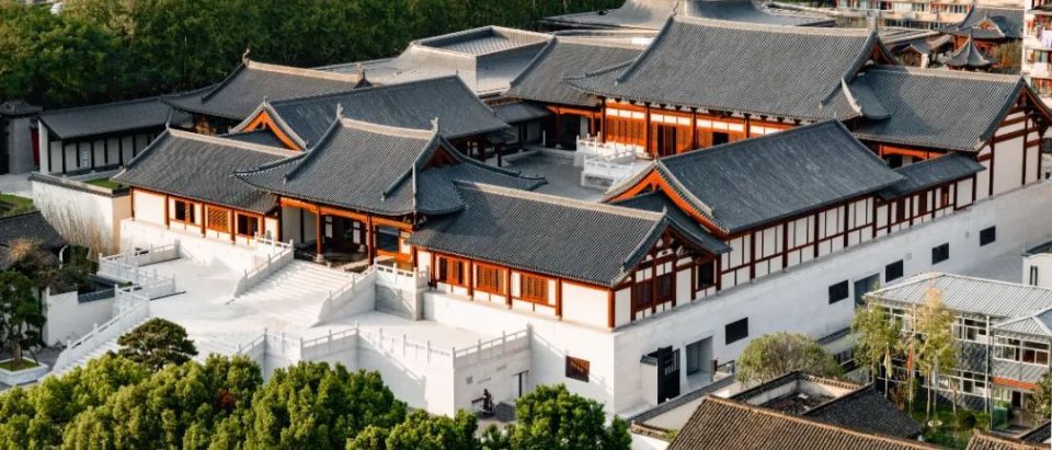 德寿宫遗址保护展示工程暨南宋博物院(一期)项目位于萧山区钱江世纪城