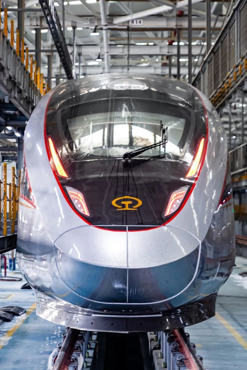 崭新复兴号智能动车组来啦