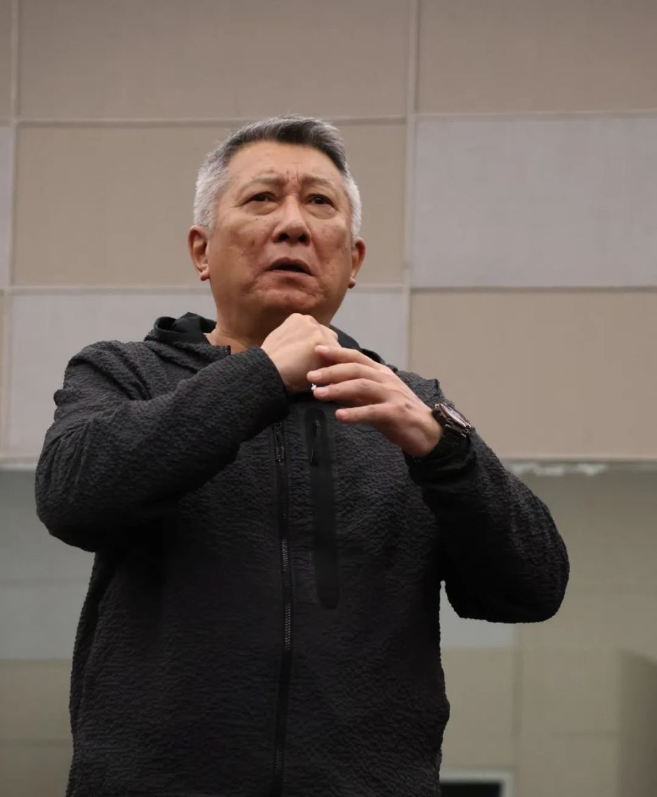 4月15日下午,多家媒体走进大剧院第二排练厅,探班