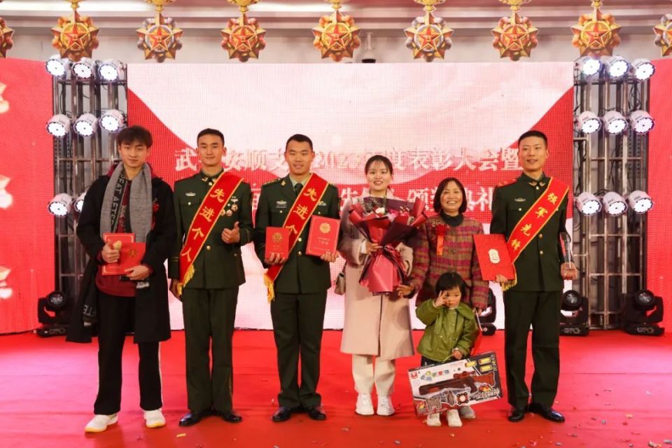 李海贝,黄宝万,李梓韶,冯丽,李润发,卓宜汐,詹城铄,和求顺,何文涛