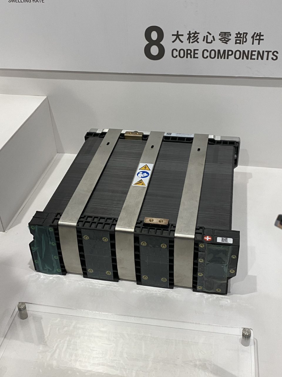 探营|亮相上海科技创新成果展的大功率燃料电池有何神奇?