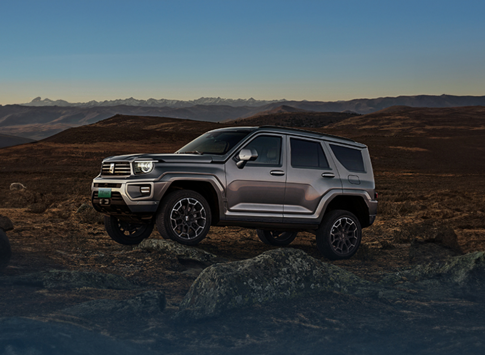 坦克700hi4t上市30t插混非承载式suv比普拉多强多少