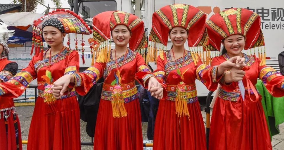 三月三丨一江春水暖,一世爱相伴_腾讯新闻