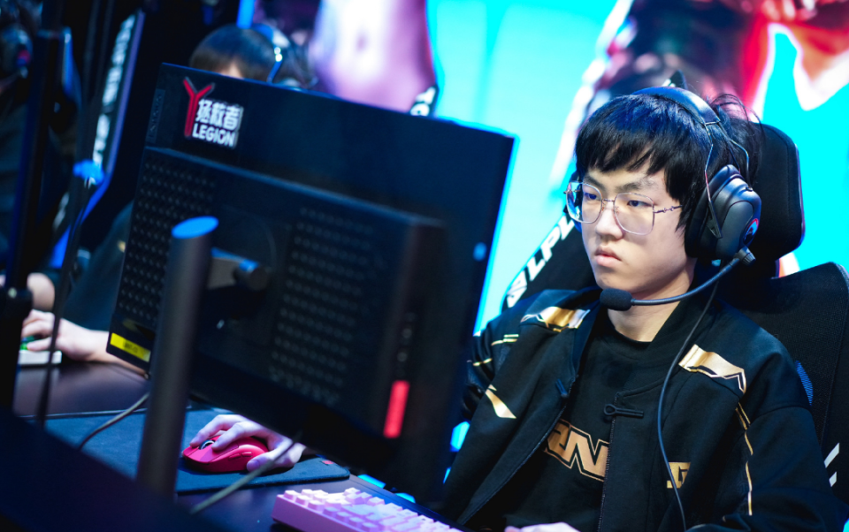 rng无缘季后赛nip官博疯狂嘲讽letme放话赶紧放假