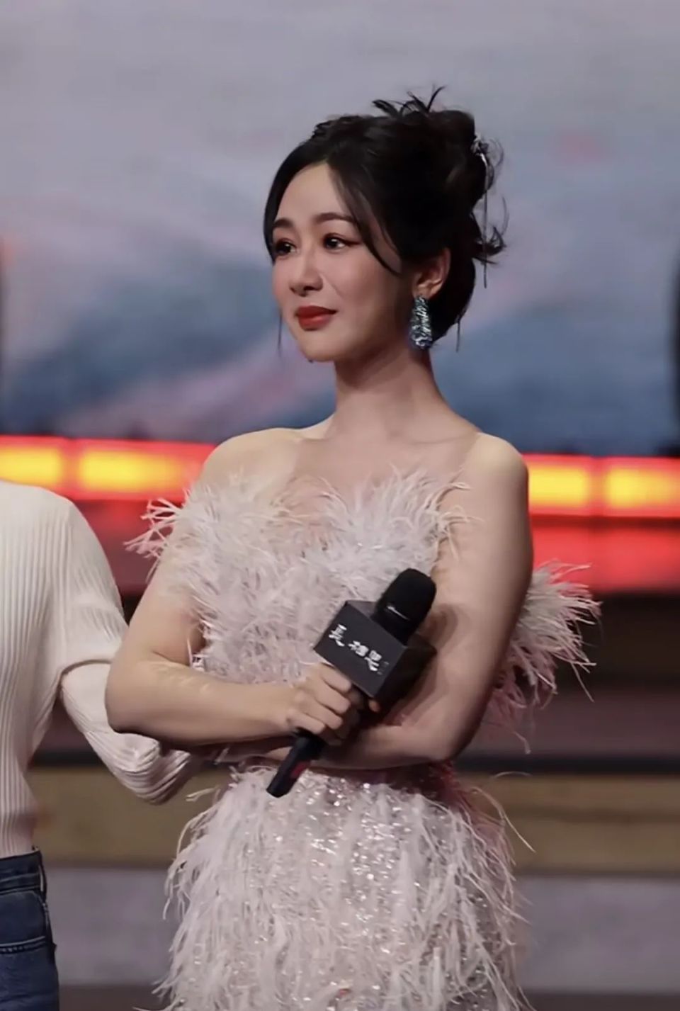 5年捧红6位男星,"杨紫现象"到底是什么玄学?