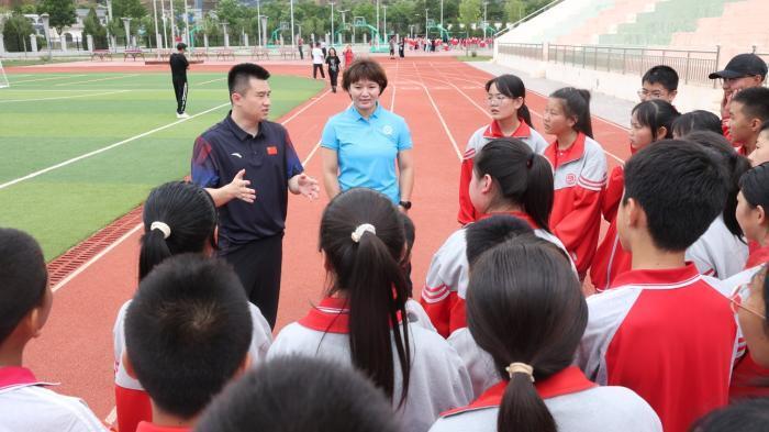 周吕鑫、罗晓玲助阵“全民健身万里行”甘肃华池站