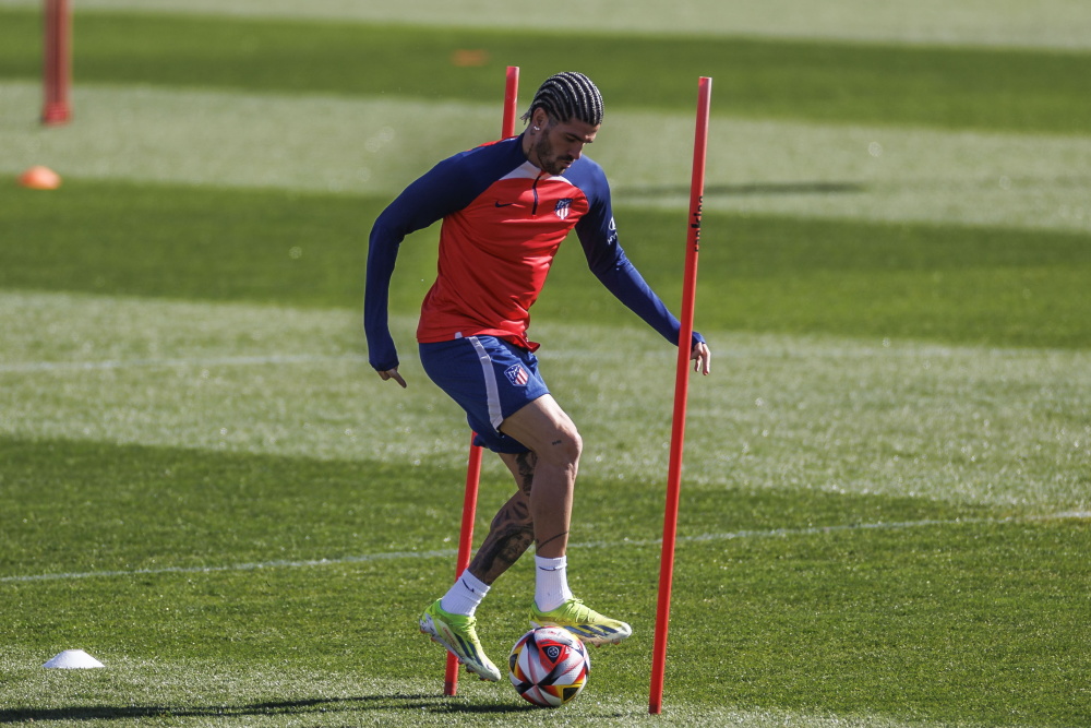 足球西班牙国王杯马竞备战半决赛