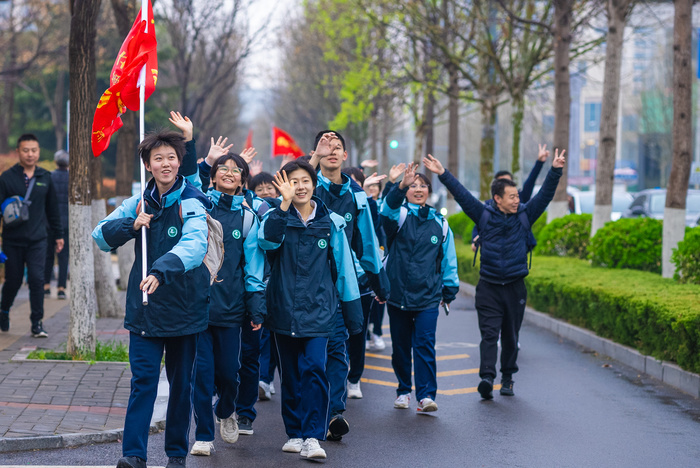 济南历城二中校服图片图片