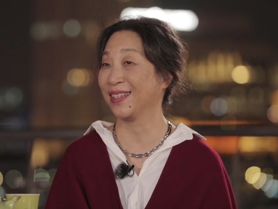 陈丹燕:在灯光璀璨的江上