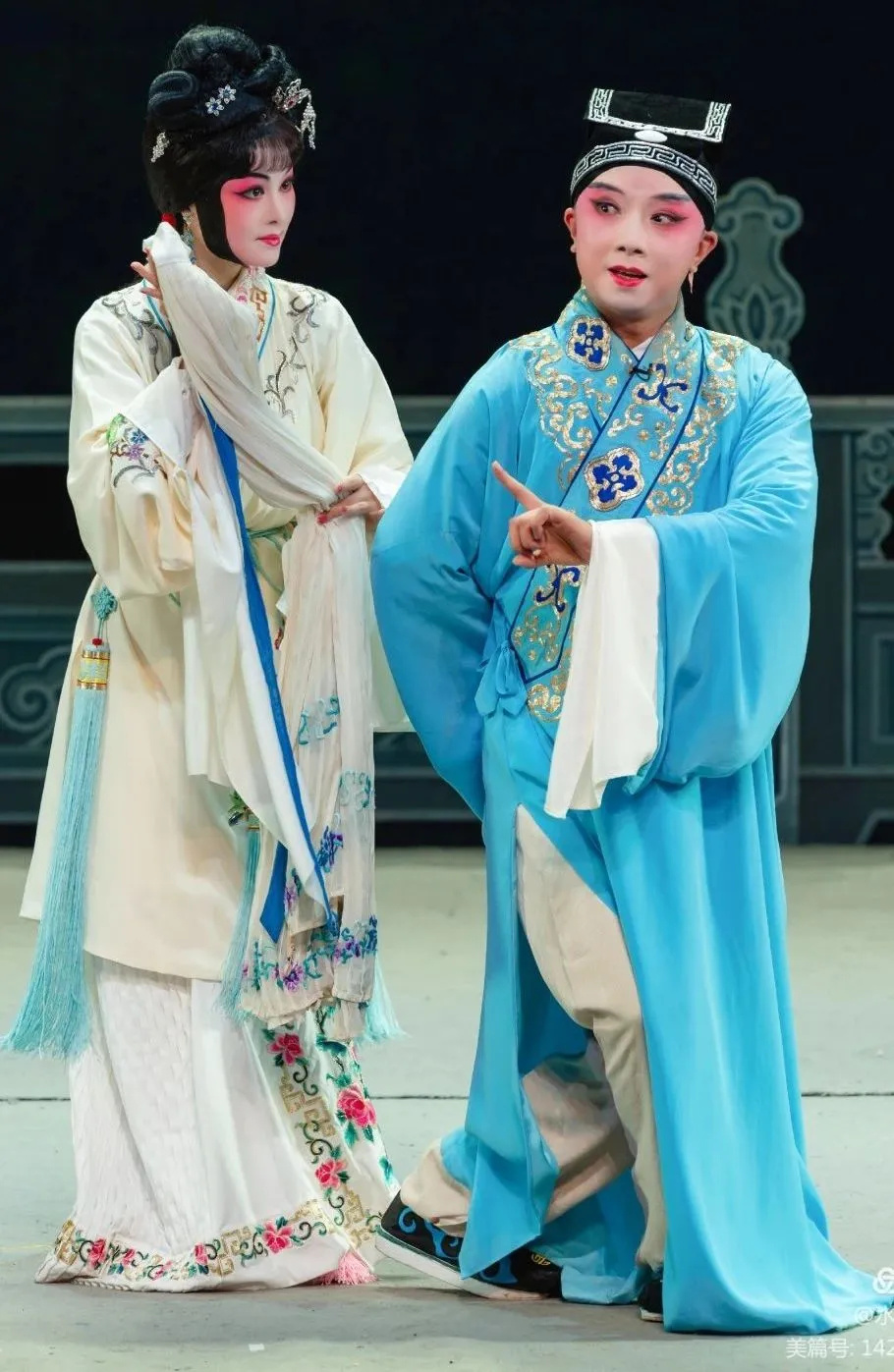 演出汇聚多位戏曲名家,倾情演绎湘剧,花鼓戏等经典剧目,涵盖湘剧,花鼓