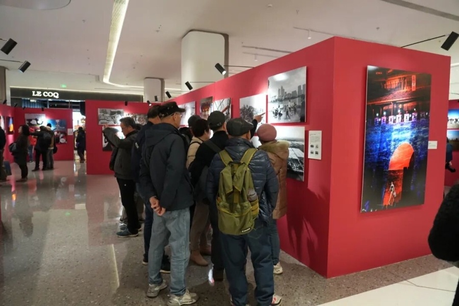 第30届全国摄影艺术展览精品展上海巡展在沪启幕_腾讯新闻