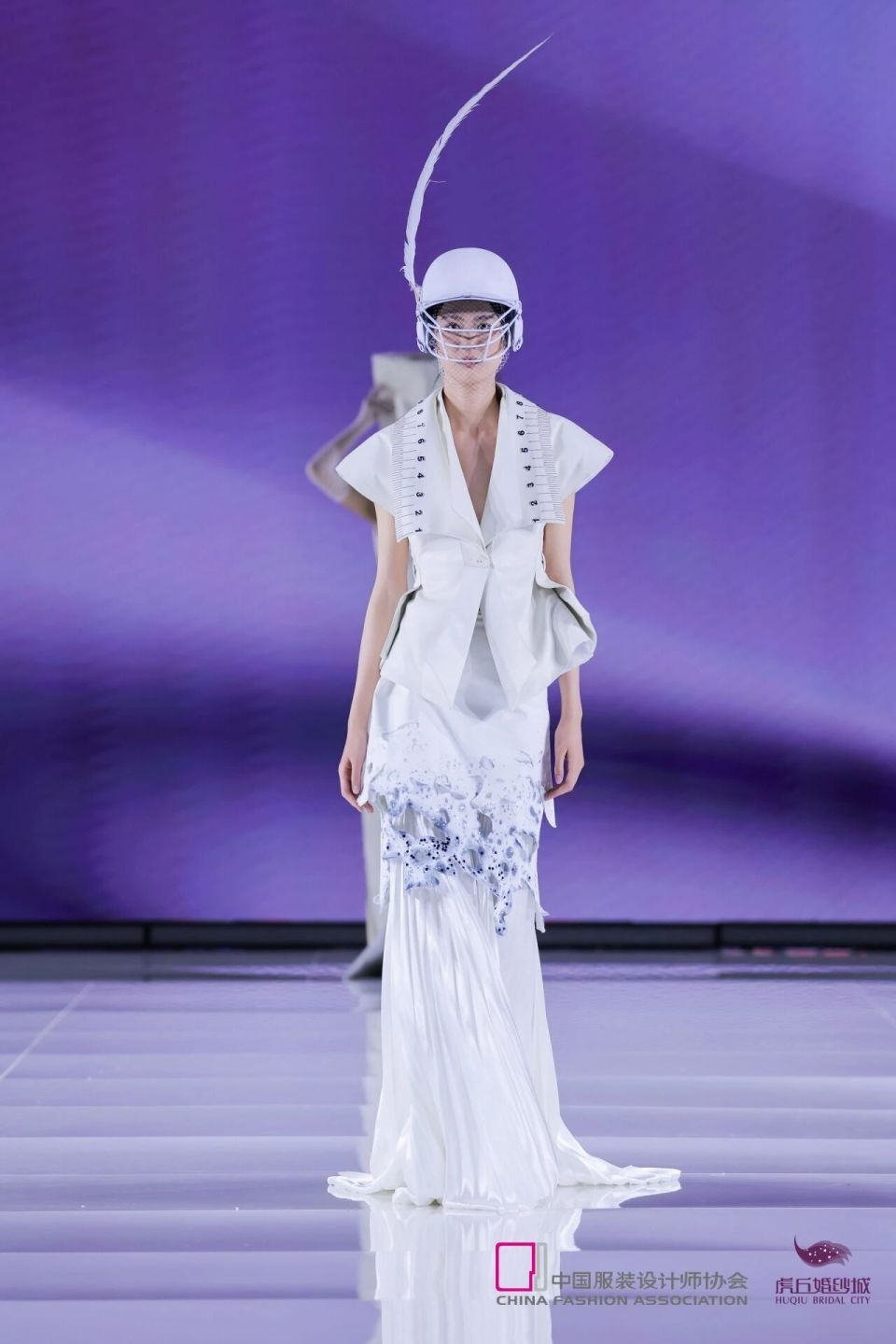 【效果图+成衣】中国服装设计师协会婚纱礼服设计大赛决赛获奖作品_腾讯新闻
