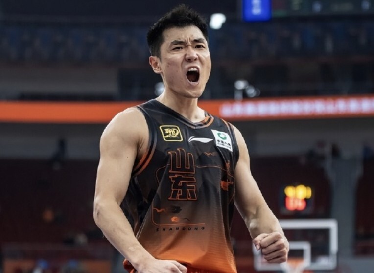 高诗岩收获职业生涯第8次三双，本土现役第一&CBA历史第13_腾讯新闻