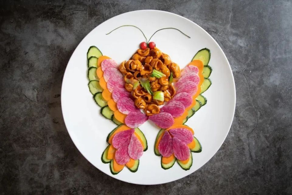 71 蝶花驼掌71 驼肉馅饼71 骆驼奶71 羊肉垫卷子71 炖居延