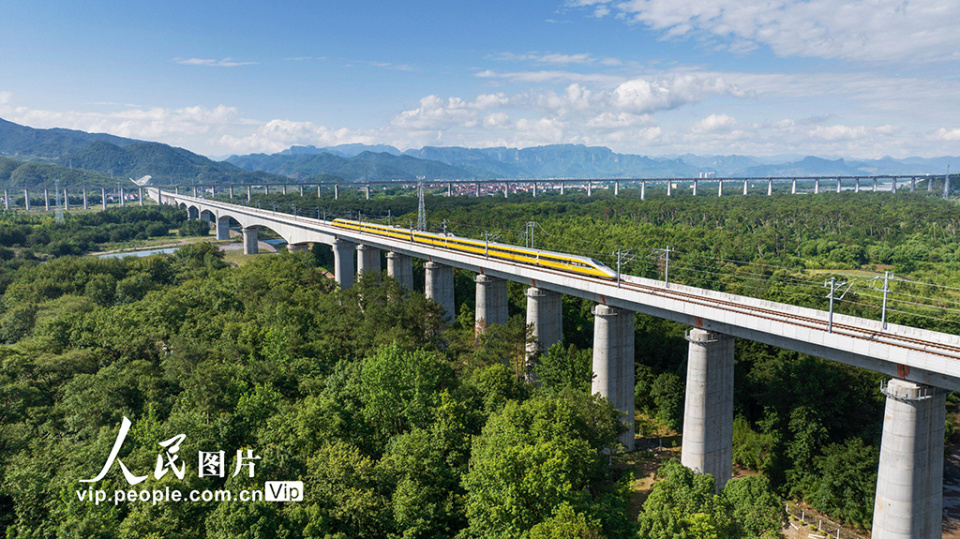 浙江仙居:杭温高铁联调联试进入冲刺阶段