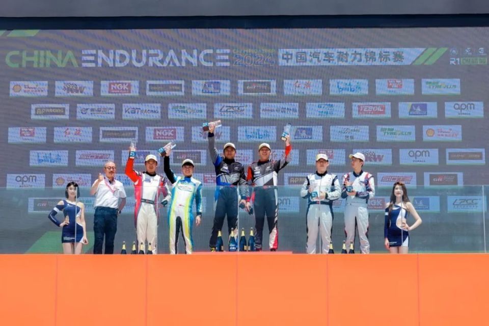 厂商杯/国家杯 汽车之家红旗包揽全场冠亚/北京wings racing翼宿称雄