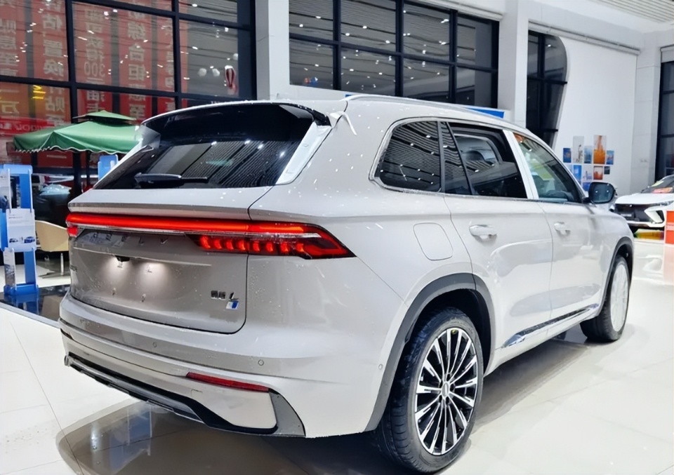 直降8000元吉利星越l智擎星云版正式上市