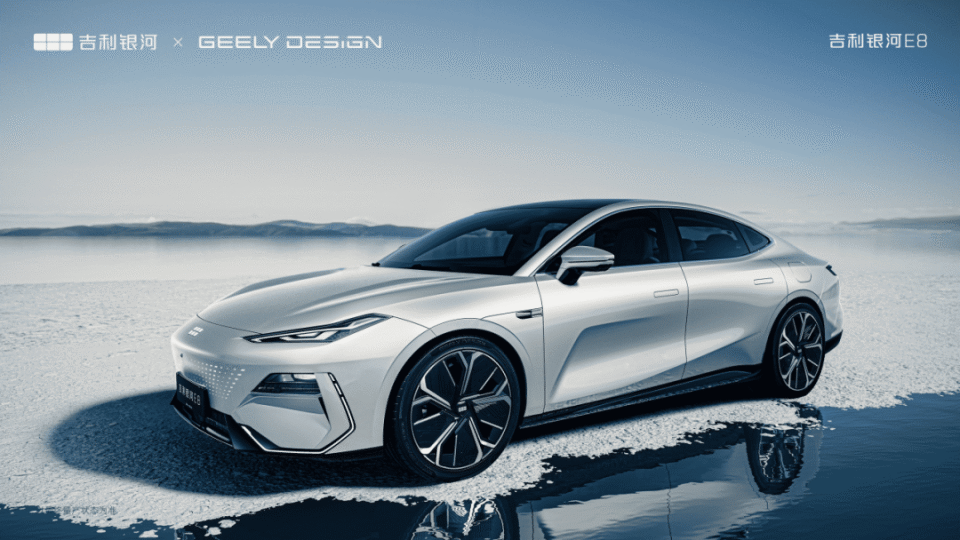 吉利为什么仅凭一款车,就抢占了ai时代的原创设计至高