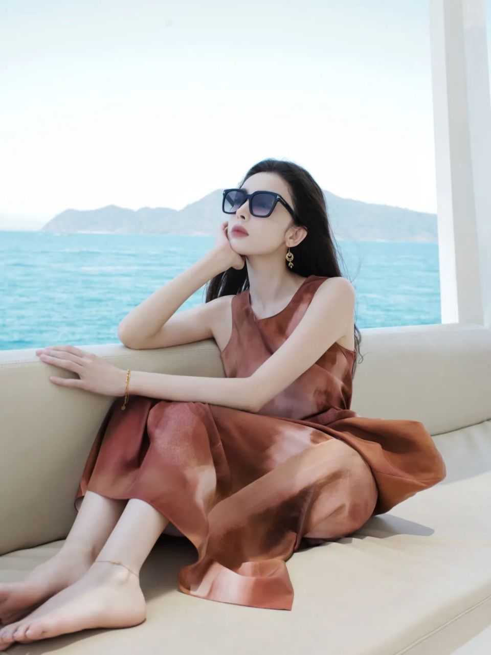 女明星们的花裙子穿搭灵感,适用于所有女孩