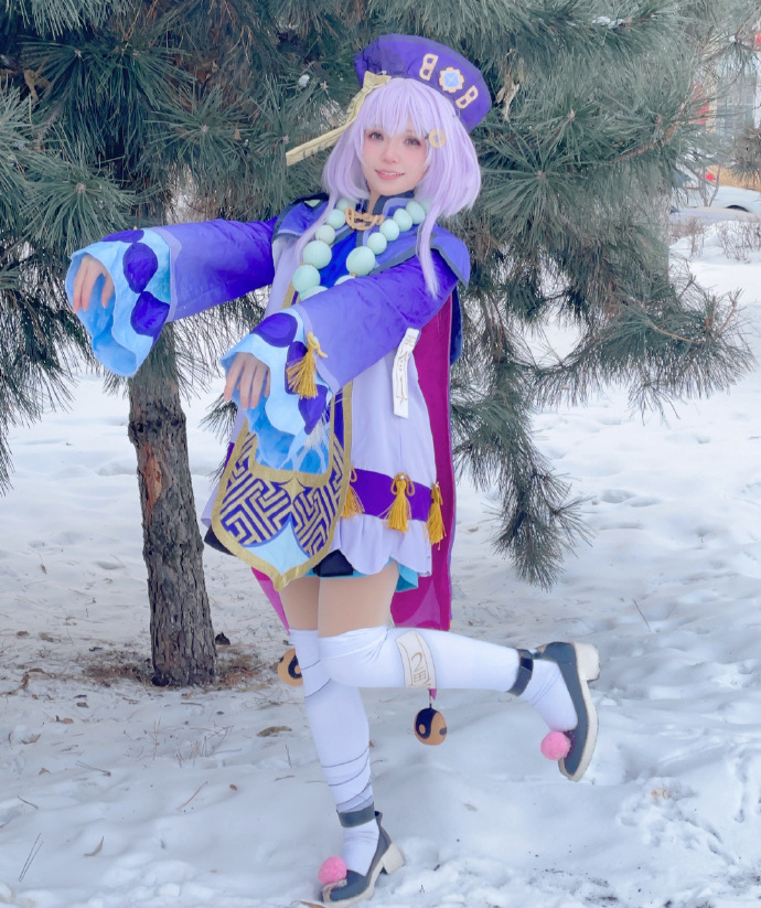 美女cos原神七七乘地铁被拦工作人员形象夸张妨碍公共安全