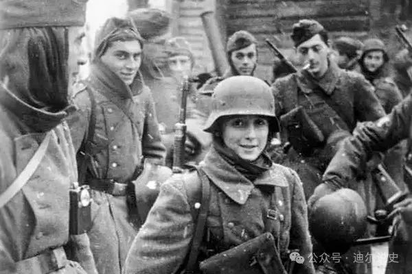 格鲁吉亚共和国首府第比利斯,其父名唤阿奇尔·瓦赫纳泽(Арчил