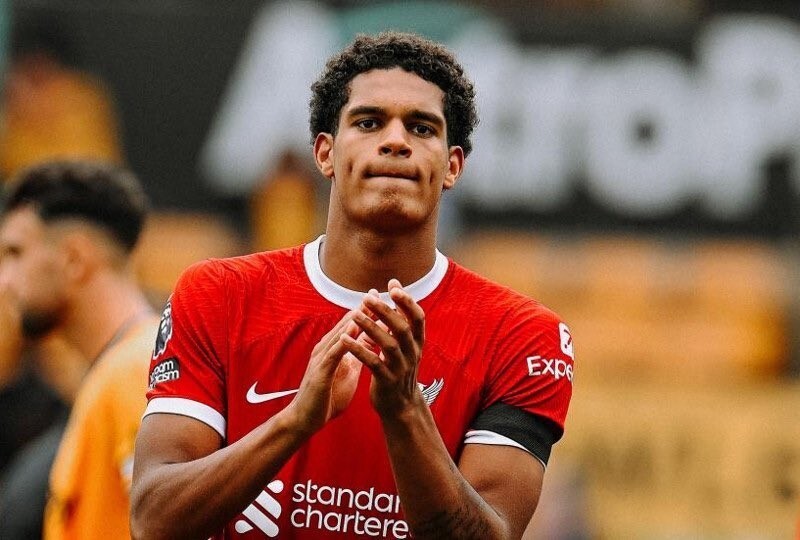 克洛普曼城有最好的教练最好的中锋最好的英格兰球员