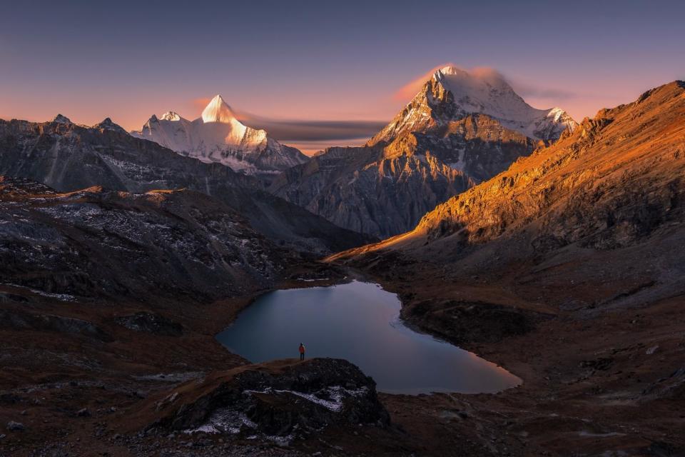 最美雪山——央迈勇