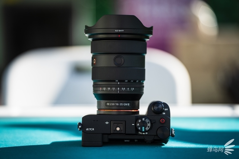 二代大三元超广变焦 索尼sel1635gm2评测