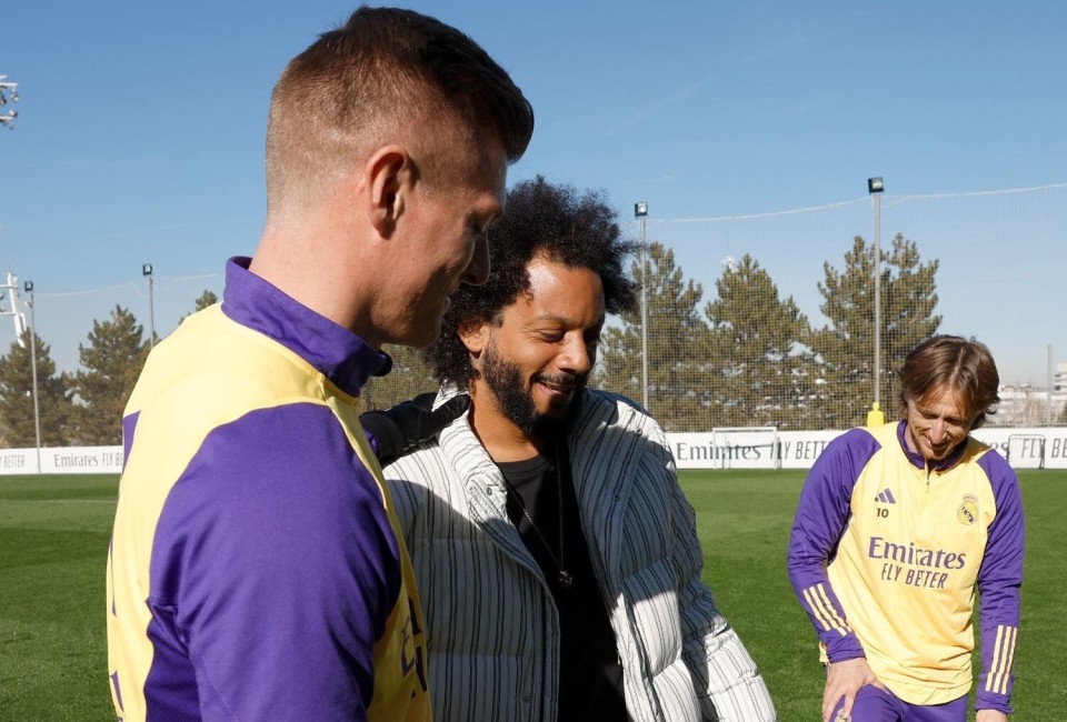 马塞洛选队友最佳阵c罗大罗内马尔领衔典礼中场在列